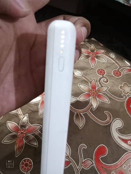 PowerBank 10000MAH(wireless & c to c fast ) 6