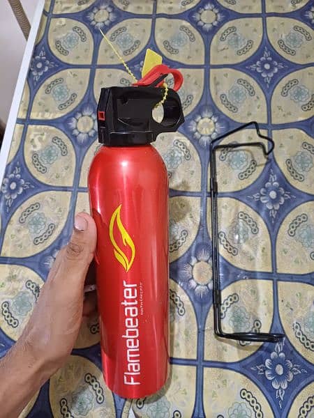 Flamebeater/ fire extinguisher 0