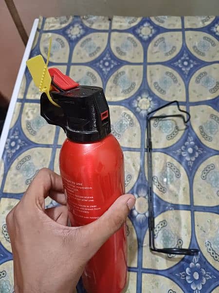 Flamebeater/ fire extinguisher 1