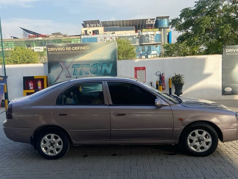 KIA Spectra 2001 1