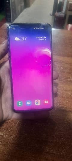 Samsung Galaxy s10e 8gb ram 256gb memory