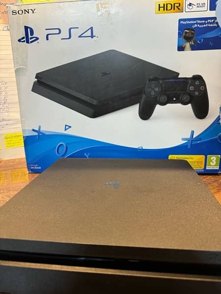 PS4 1TB Slim Jet black 1