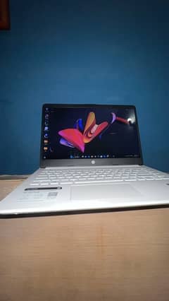 HP brand new model, new generation, slightly used