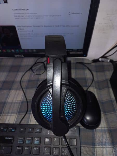 MISDE A69  RGB COLOURFUL GAMING STERIO HEADSET 6