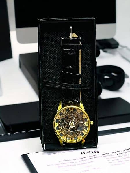 Men's Casual Analogue Watch With Box 6