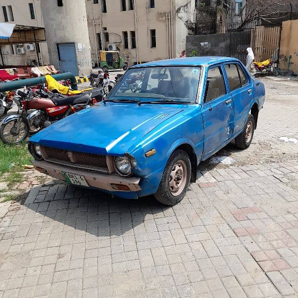 Toyota Corolla Saloon 1979 model 14