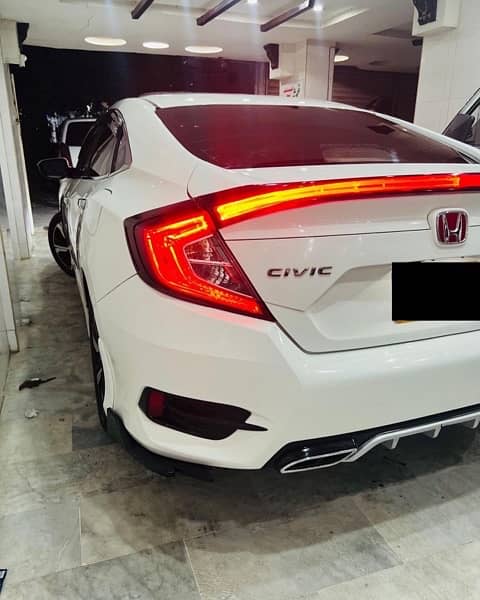 Honda Civic X 2017 6