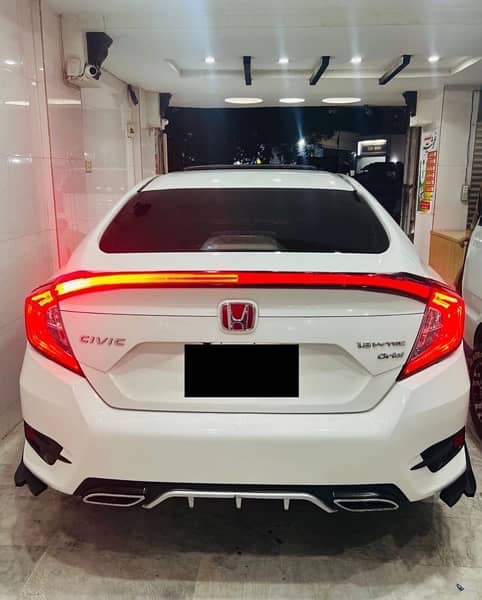 Honda Civic X 2017 8