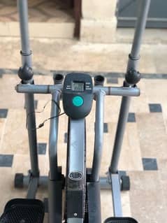 Elliptical gym cycle