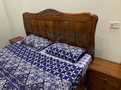 Seesham solid Wood New Bed Set Dressing, Side tables (Just call me)