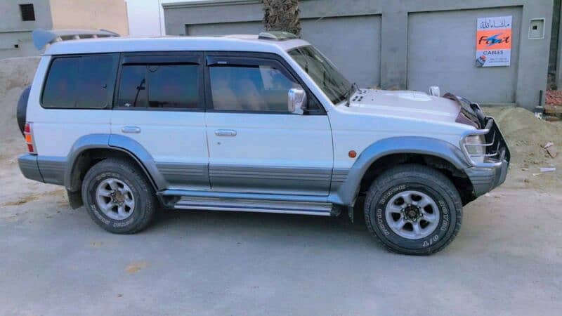 Mitsubishi Pajero 1993 /94 5