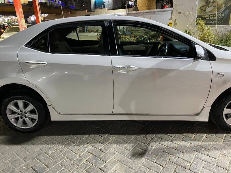 Toyota Altis Grande 2017 10