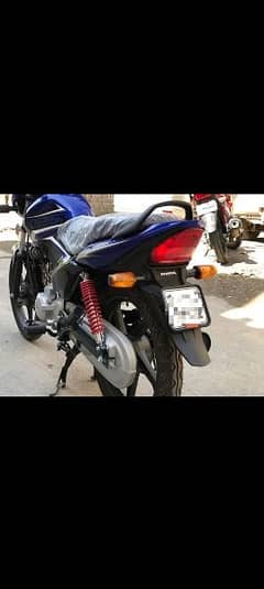 blue color 125 cb