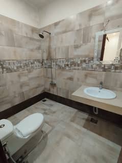 240 sq. yrd double 8 bed d d 2 years old tiles flooring vip location block 6 gulshan-e-iqbal