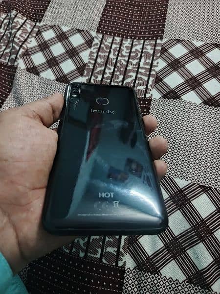 Urgent sale Infnix Hot 8 only mobile condition 10/9 3