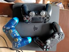 Ps4 500gb with 12 games 0