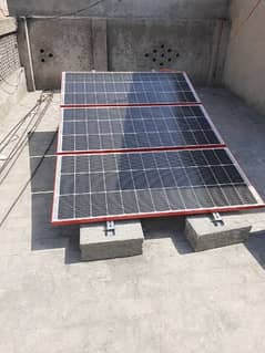 3 Solar Panels 180 watt Each with stands and 30Amp PWM Charger