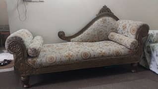 Dewan Chinioti Design Antique style