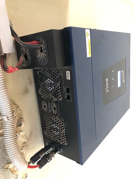 Homage Bolt HBS-5616SCC 5.6KW Hybrid Solar Inverter PV6500 3