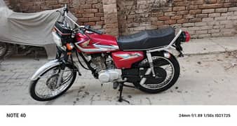 Honda 125 2015 model Punjab Lahore no for sale Whatsapp 03369363759