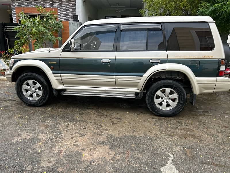 Mitsubishi Pajero 1993 4