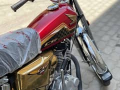 Honda CG 125 2024 SE Special Gold Edition (0302-5328032)