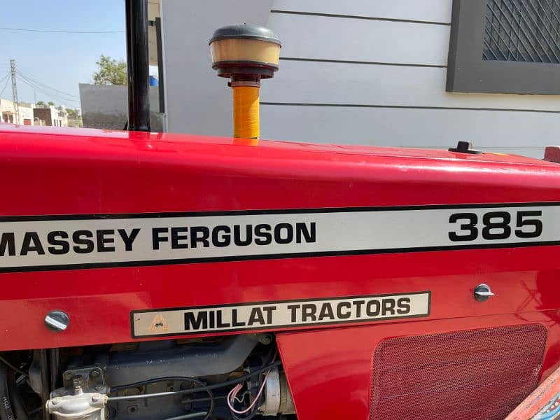 Massey Ferguson 385 10