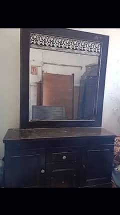 dressing table