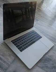 MacBook pro 2018 15"