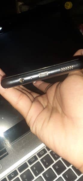 Samsung A04s selling 2