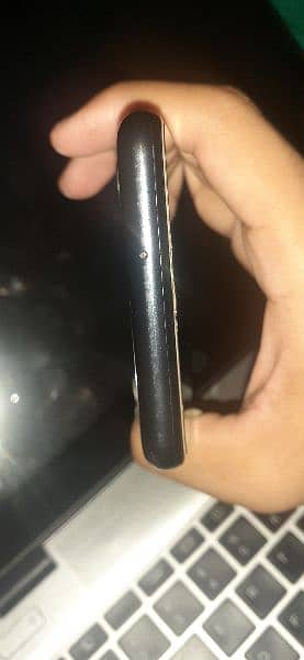 Samsung A04s selling 4