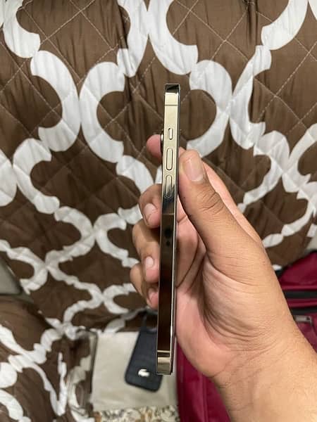 Iphone 14 Pro Max 128 GB 4