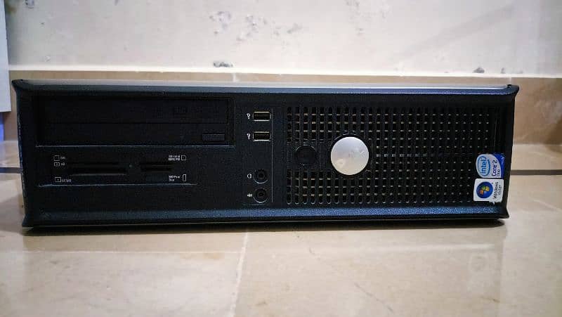 DELL CPU CORE 2 DUO, 4GB RAM 256GB ROM, 1GB AMD RADEON GRAPHICS CARD. 0