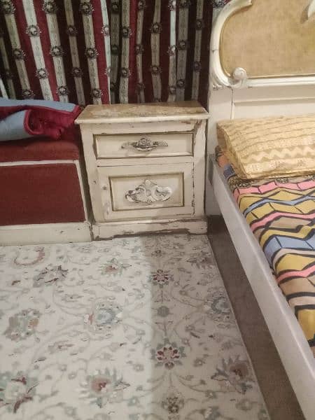 dressing table , side tables and king size bed 1