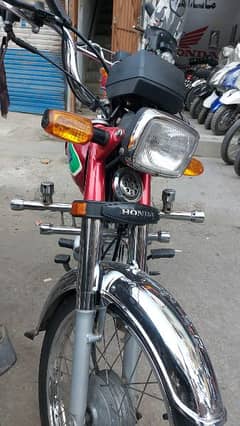 Honda bike 70cc urgent sale WhatsApp/0329//64/28//702//