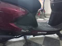United scooty 100cc urgent for sale