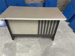 URGENT SELL OFFICE TABLE FOR SALE IN DISCOUNT !!!! 0