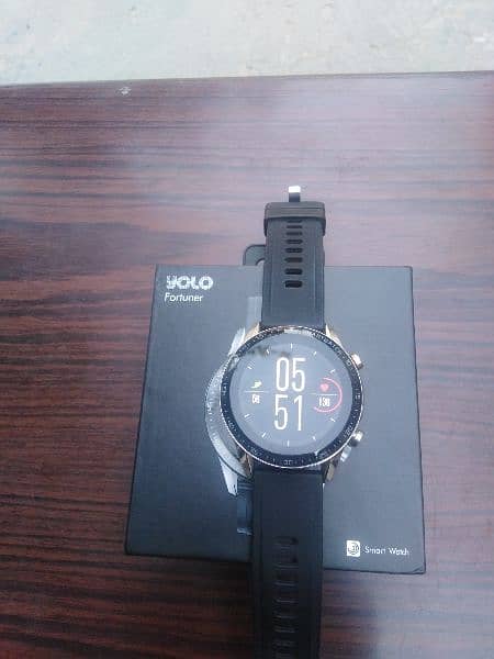 YOLO FORTUNER SMART CALLING WATCH 2