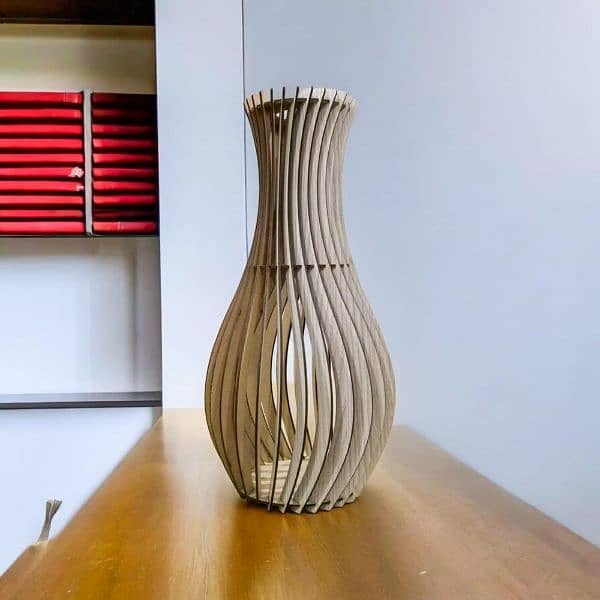 New wooden flower vase 1