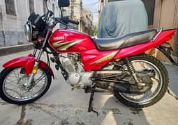 Yamaha YB 125 Z ( RED)