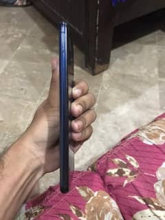 Vivo(Y20)