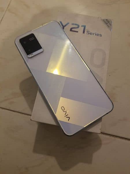 vivo y21a dual sim official pta approved with box  4gb / 64gb 1