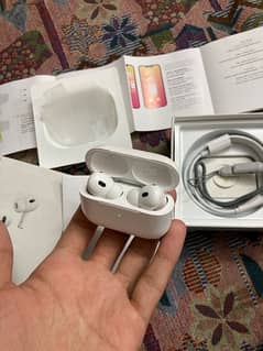 Airpods pro 2 jermany sy aye hn level base or sound ha original pods h