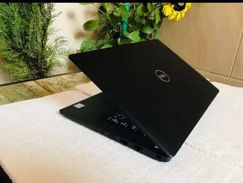 Dell latitude 7490 I7 touch 12GB 256gb 3