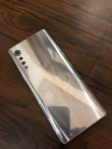 LG VELVET non pta 6 128 condition 10 by 10 2