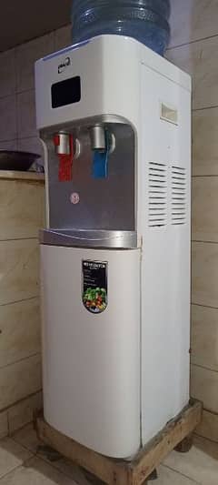 Water Dispenser