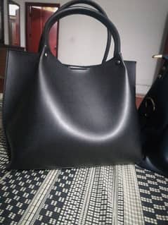 Ladies handbags used and new for immediate sale 0