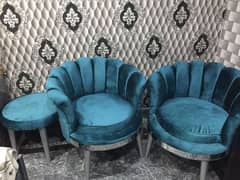 Velvet chairs With Table
