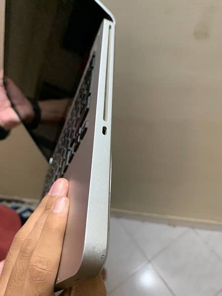 mac book pro (13 inch, late 2011) 3