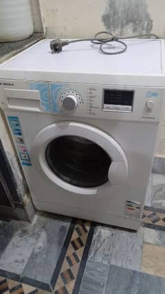 Automatic washing machine 7kg.